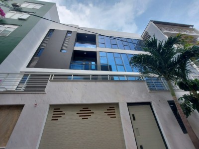 Toà nhà nguyên căn đường Võ Thị Sáu Quận 3