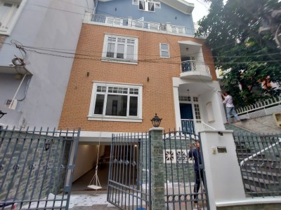 Toà nhà nguyên căn đường Trần Huy Liệu Quận Phú Nhuận