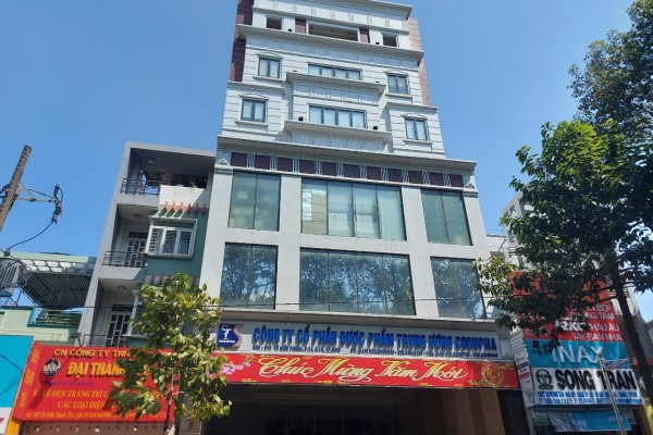 Toà nhà nguyên căn đường Tô Hiến Thành Quận 10