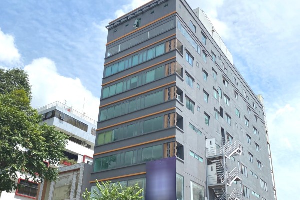 M.O.R.E Building – Đường Mạc Đĩnh Chi – Quận 1